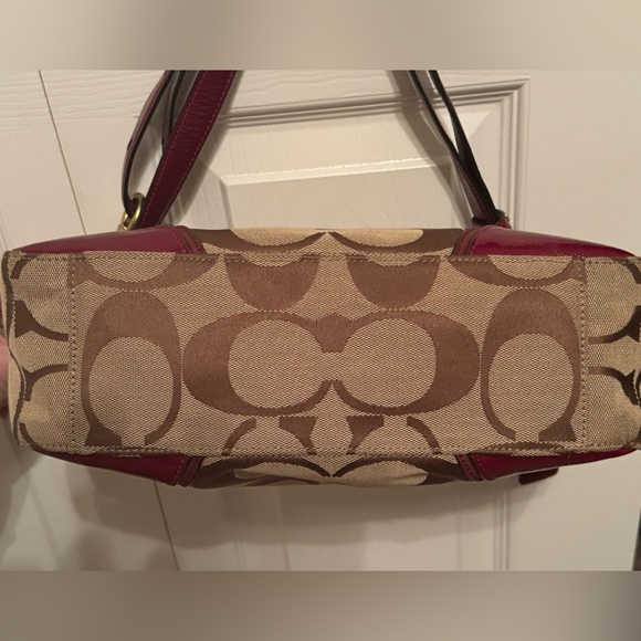COACH COLETTE EAST/WEST SHOULDER BAG IN SIGNATURE FABRIC F23072 - Picture 3 of 12